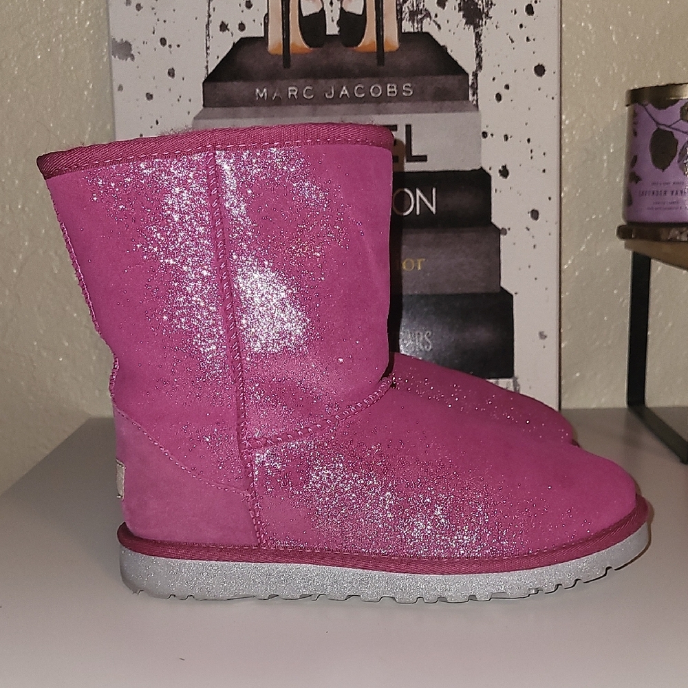 UGG Pink Glitter Winter Boots Sz 4
